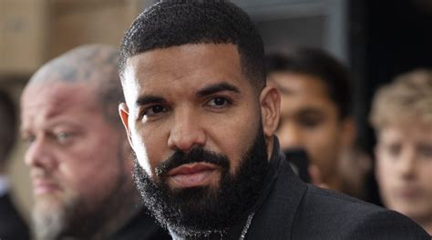 Drake’s 36G Cinderella Pulls Playboy Partnership。